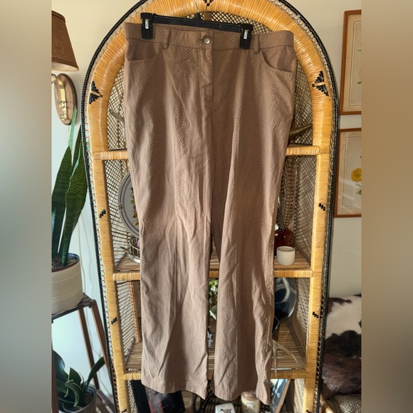 Multiples Tan Chinos Pants with Snakeskin print - Picture 6 of 7